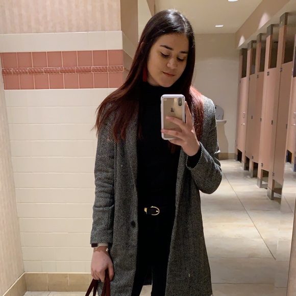 Meet your Posher, Emily - Picture 8 of 8